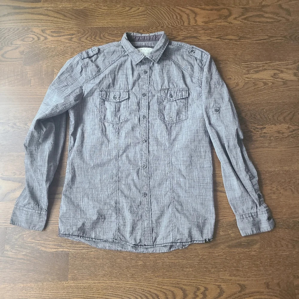 Marc Ecko men's shirt size Large buttons up